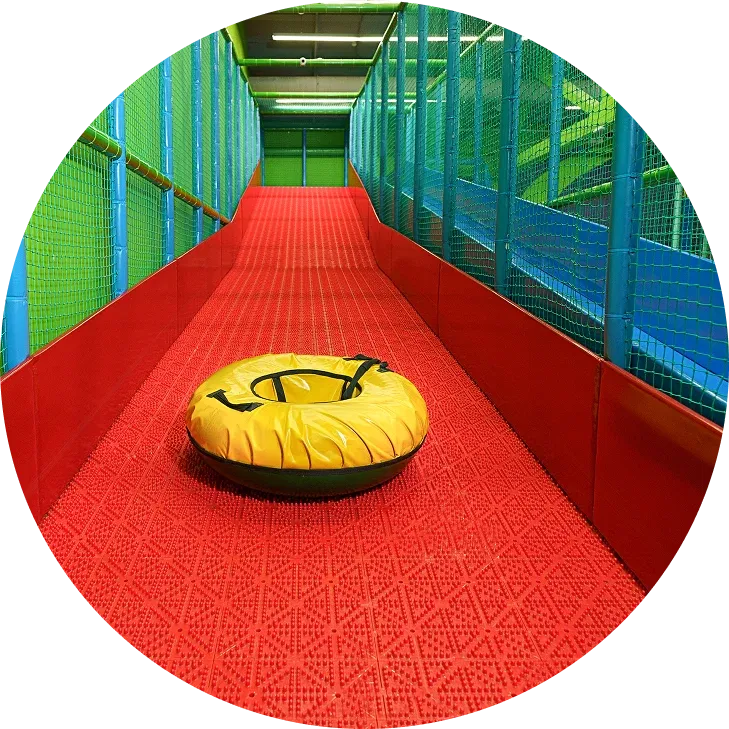 Тюбинговая гора с ватрушками