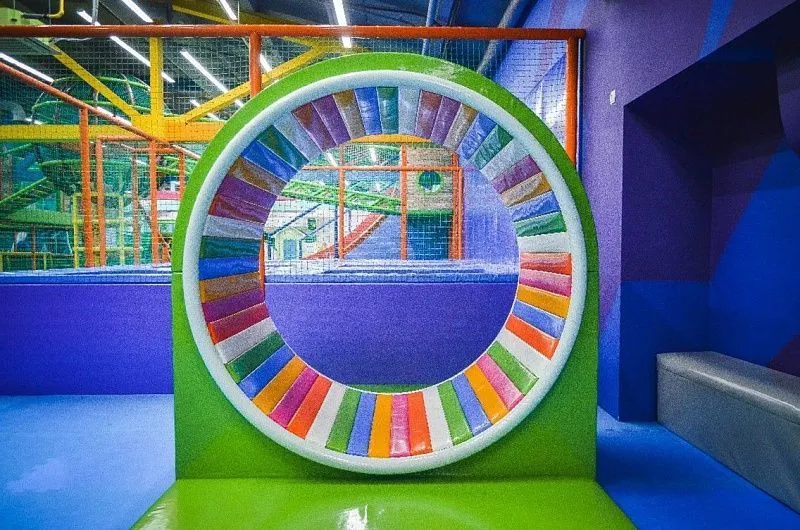 Крутящееся колесо большое